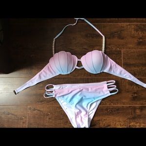 Mermaid watercolor bikini! 💙💗
